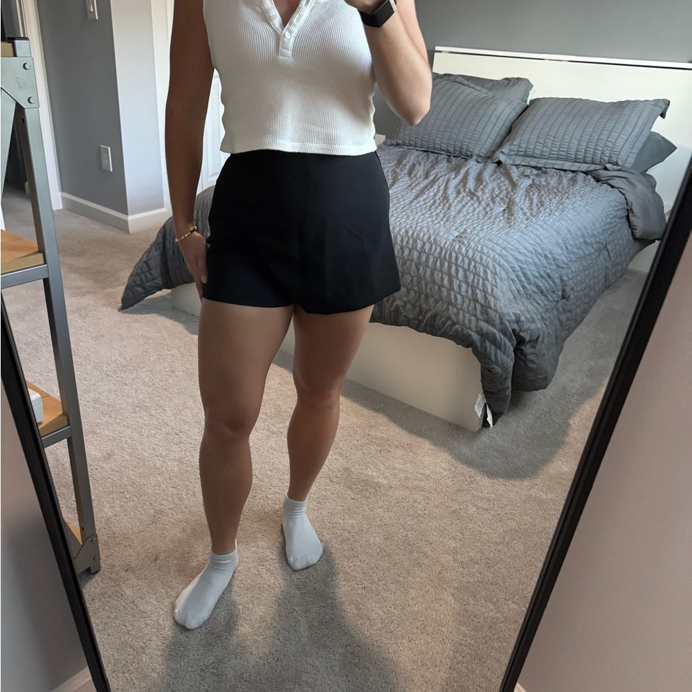 Love Tree Black Women's Skorts
